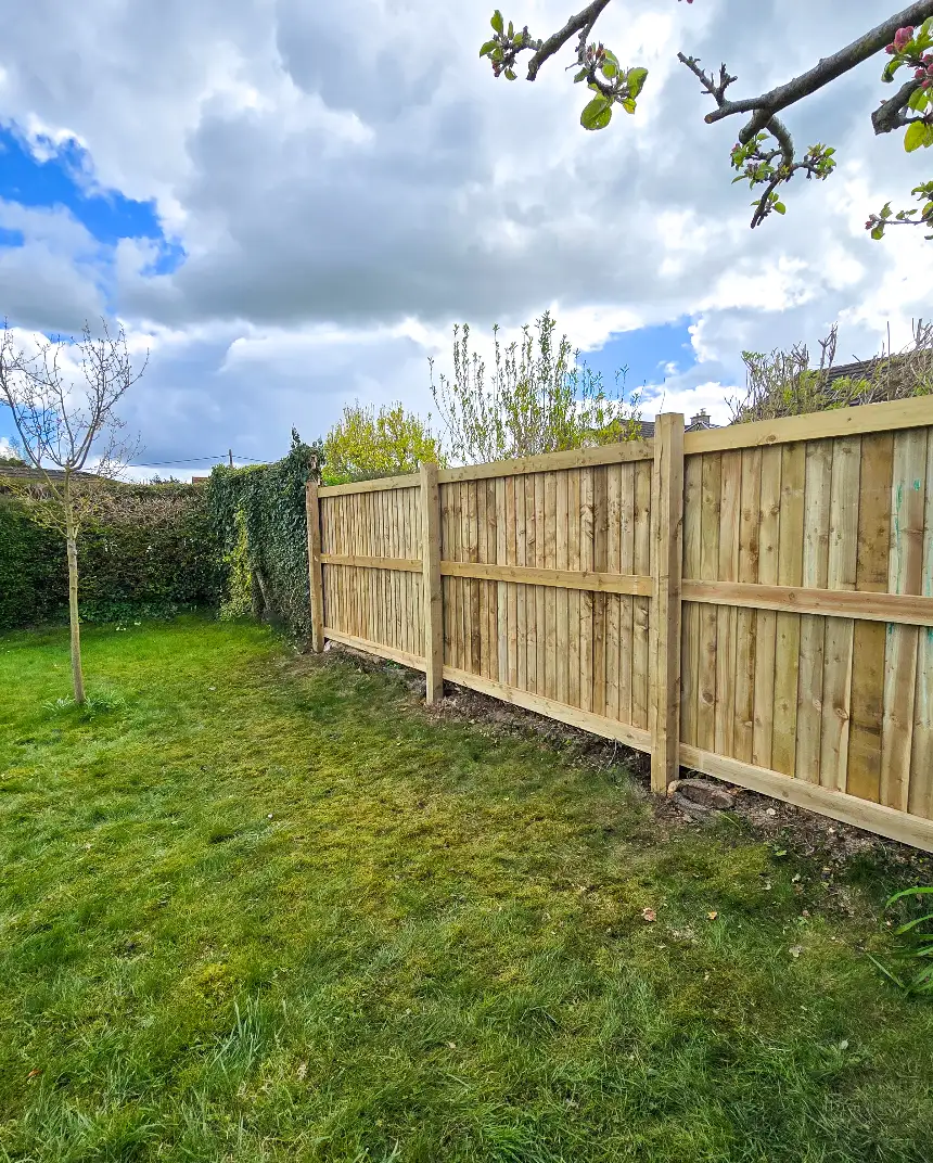 Professional fencing installation and repair in Bath